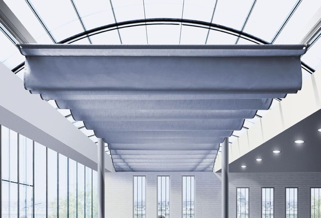 Rèm giếng trời xếp ly